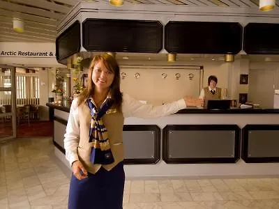 スカンディック ホテル 4*