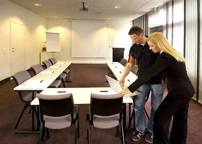 希尔科内斯斯堪迪克酒店