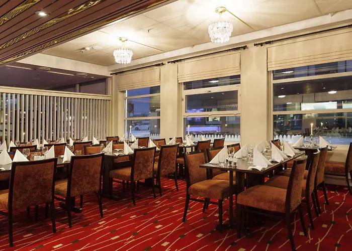 希尔科内斯斯堪迪克酒店 酒店